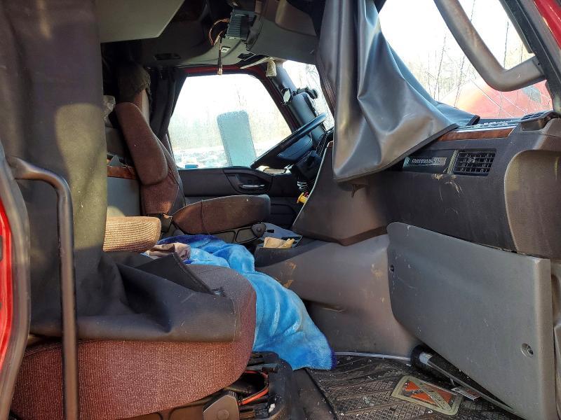 2020 International LT625