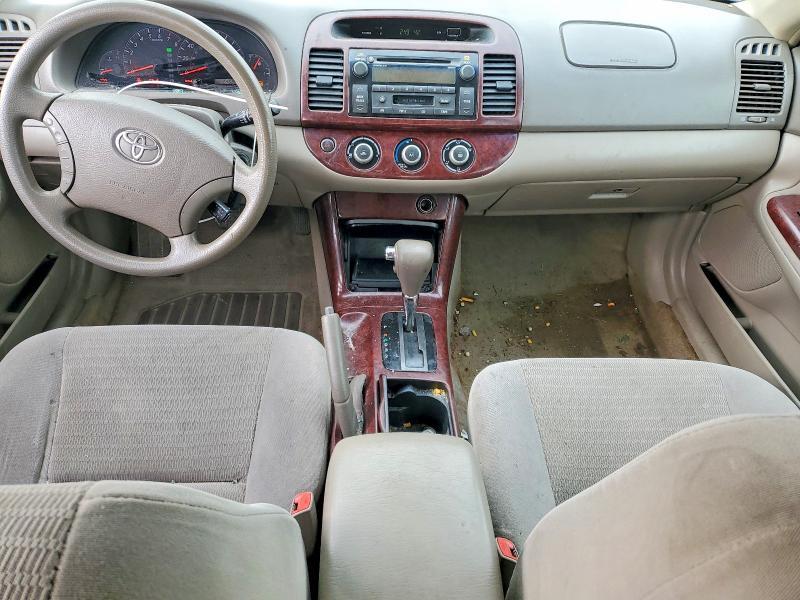 2005 Toyota Camry le