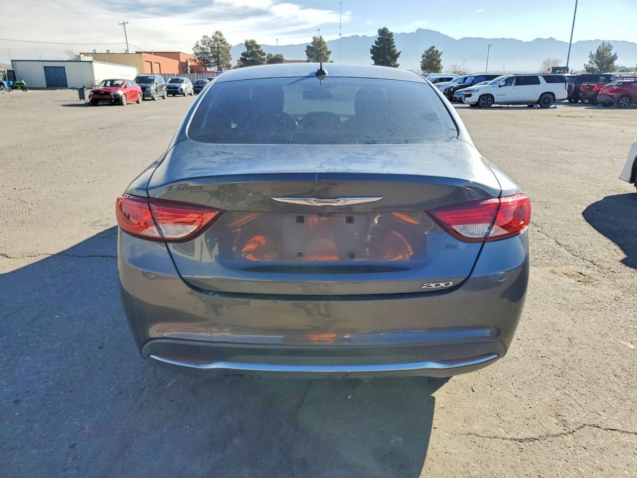 2015 Chrysler 200 Limited