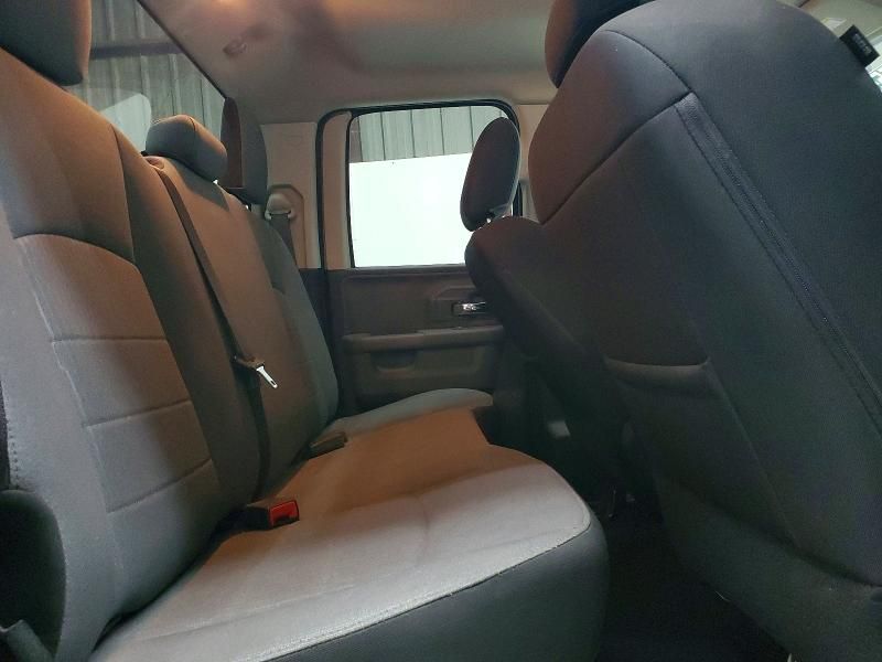 2024 Dodge Ram 1500 Classic slt