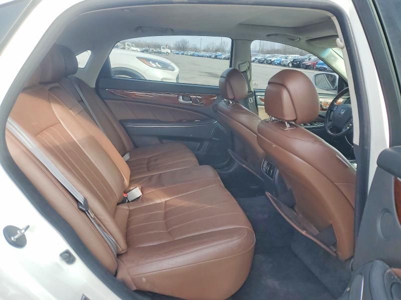 2013 Hyundai Equus Signature