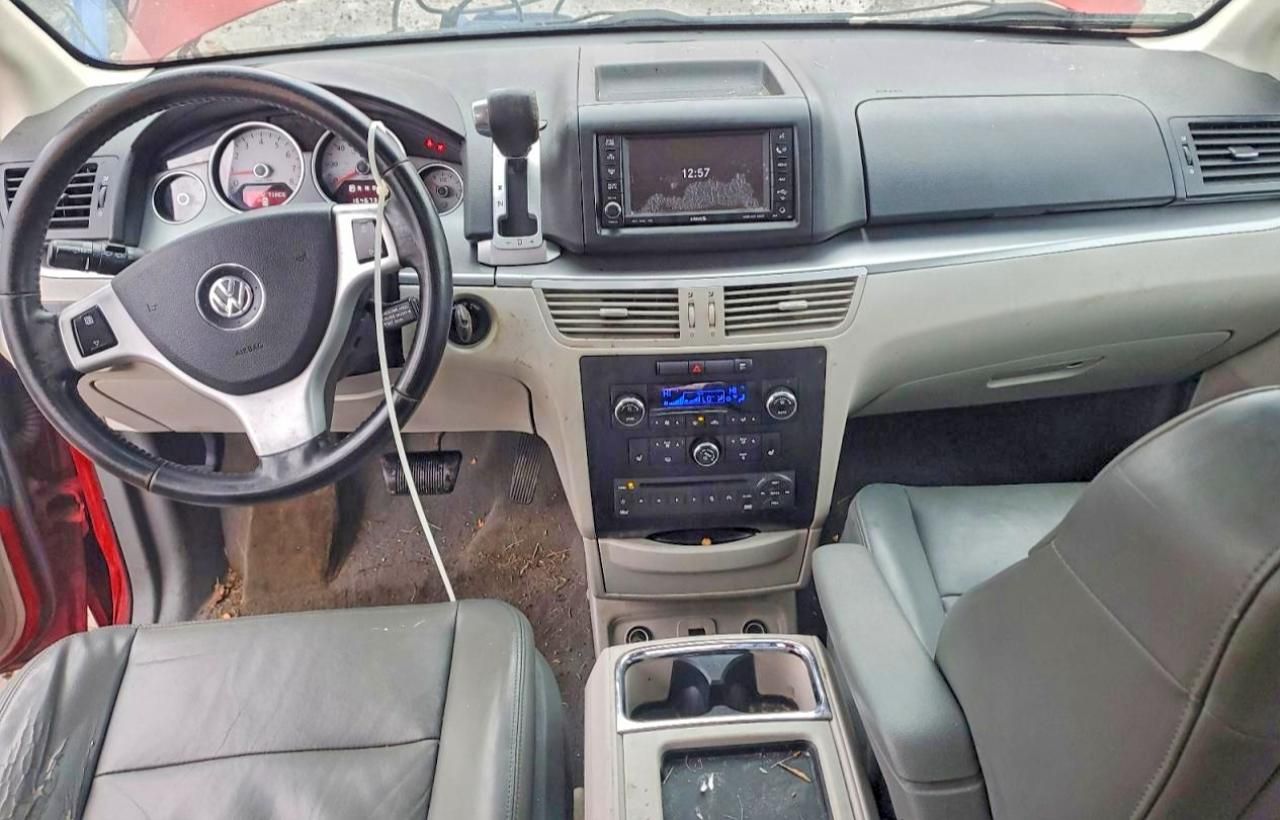 2009 Volkswagen Routan sel Premium