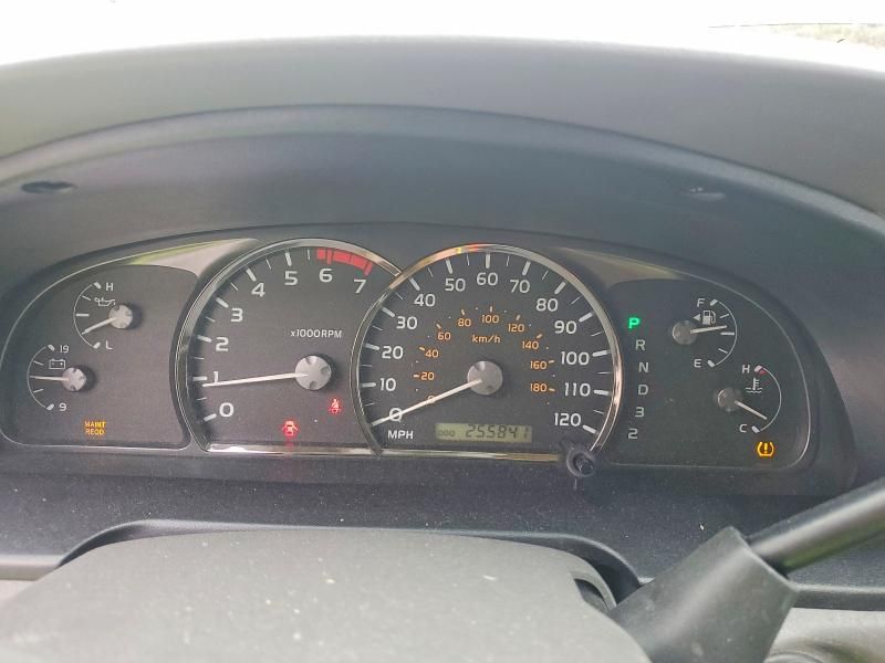 2005 Toyota Sequoia SR5