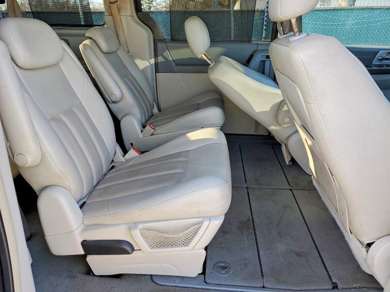 2008 Chrysler Town & Country Touring