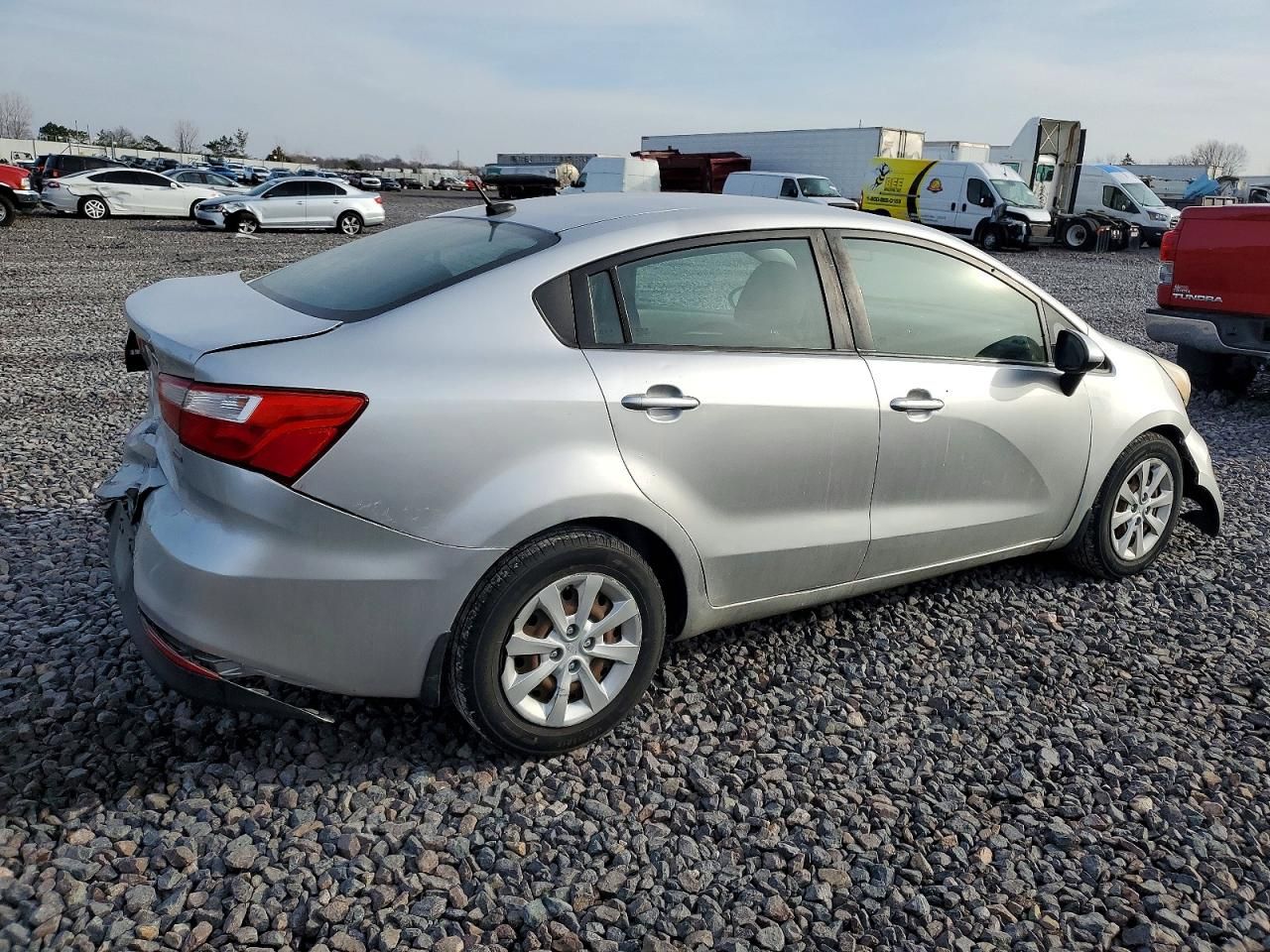 2016 KIA Rio lx