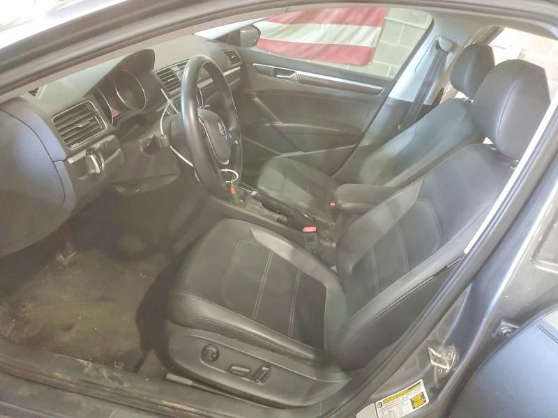 2016 Volkswagen Passat se