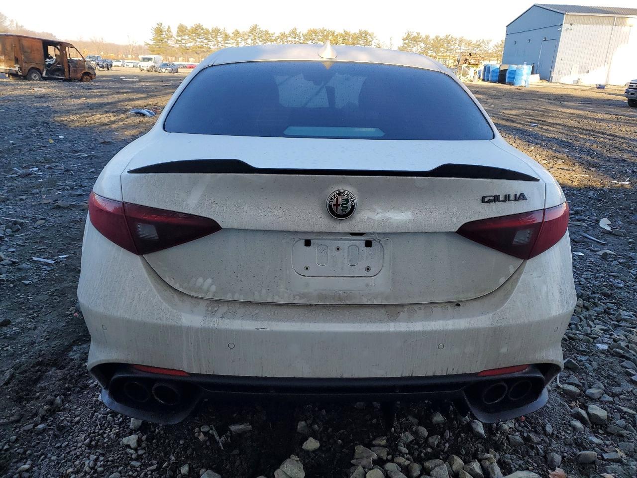 2019 Alfa Romeo Giulia Quadrifoglio