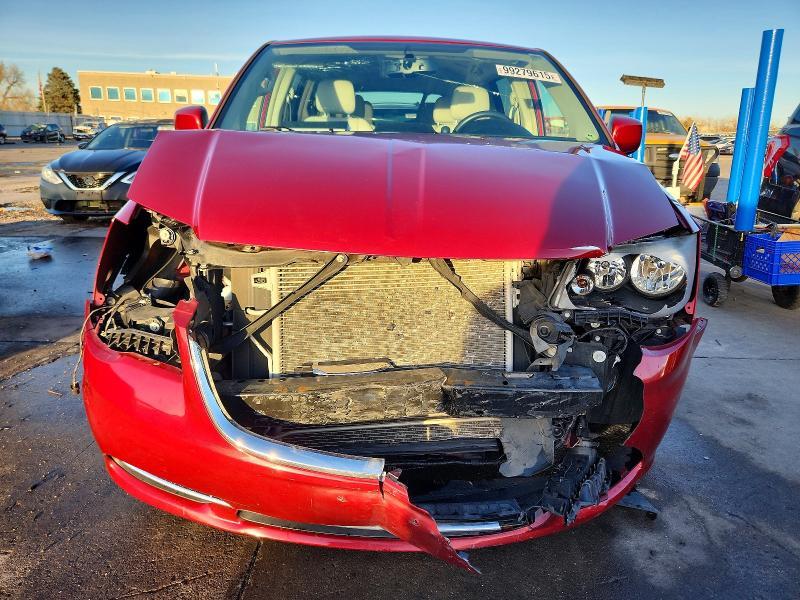 2013 Chrysler Town & Country Touring