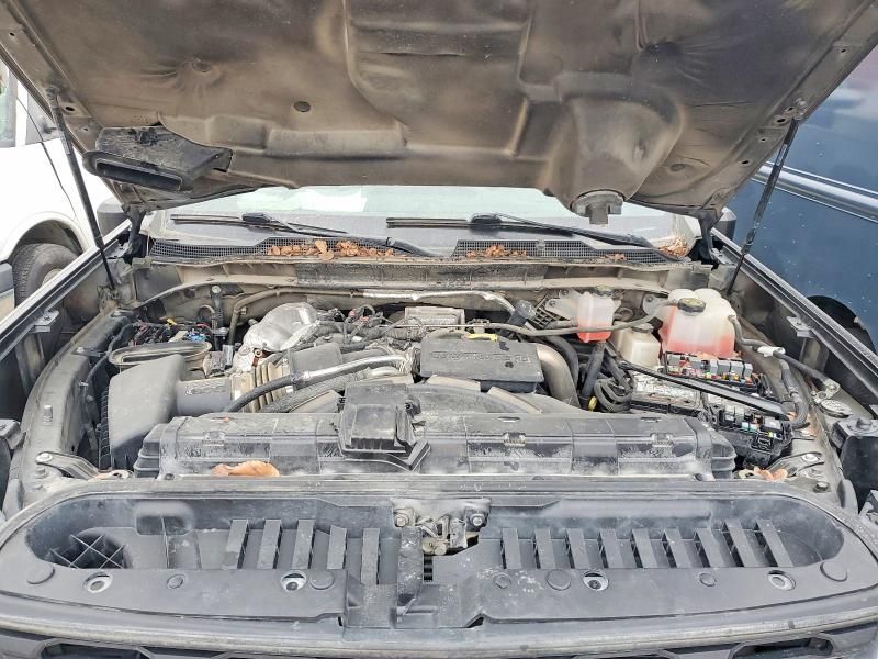 2022 Chevrolet Silverado K3500 LT