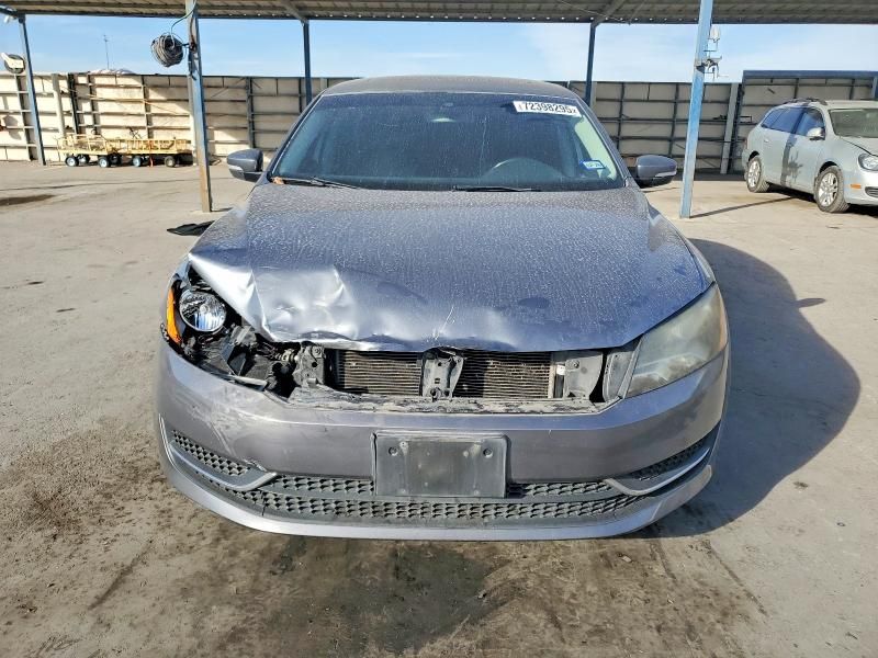 2013 Volkswagen Passat se