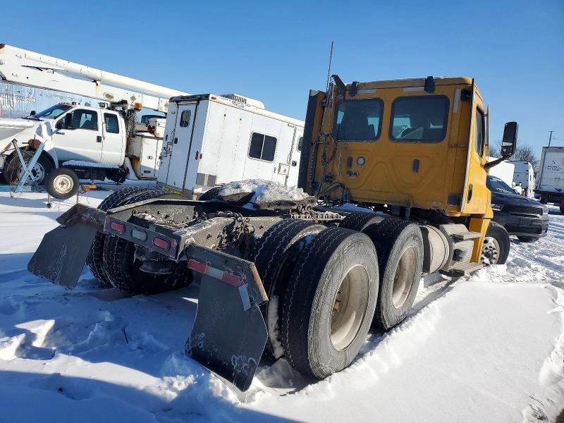 2022 Freightliner Cascadia 126 Semi Truck
