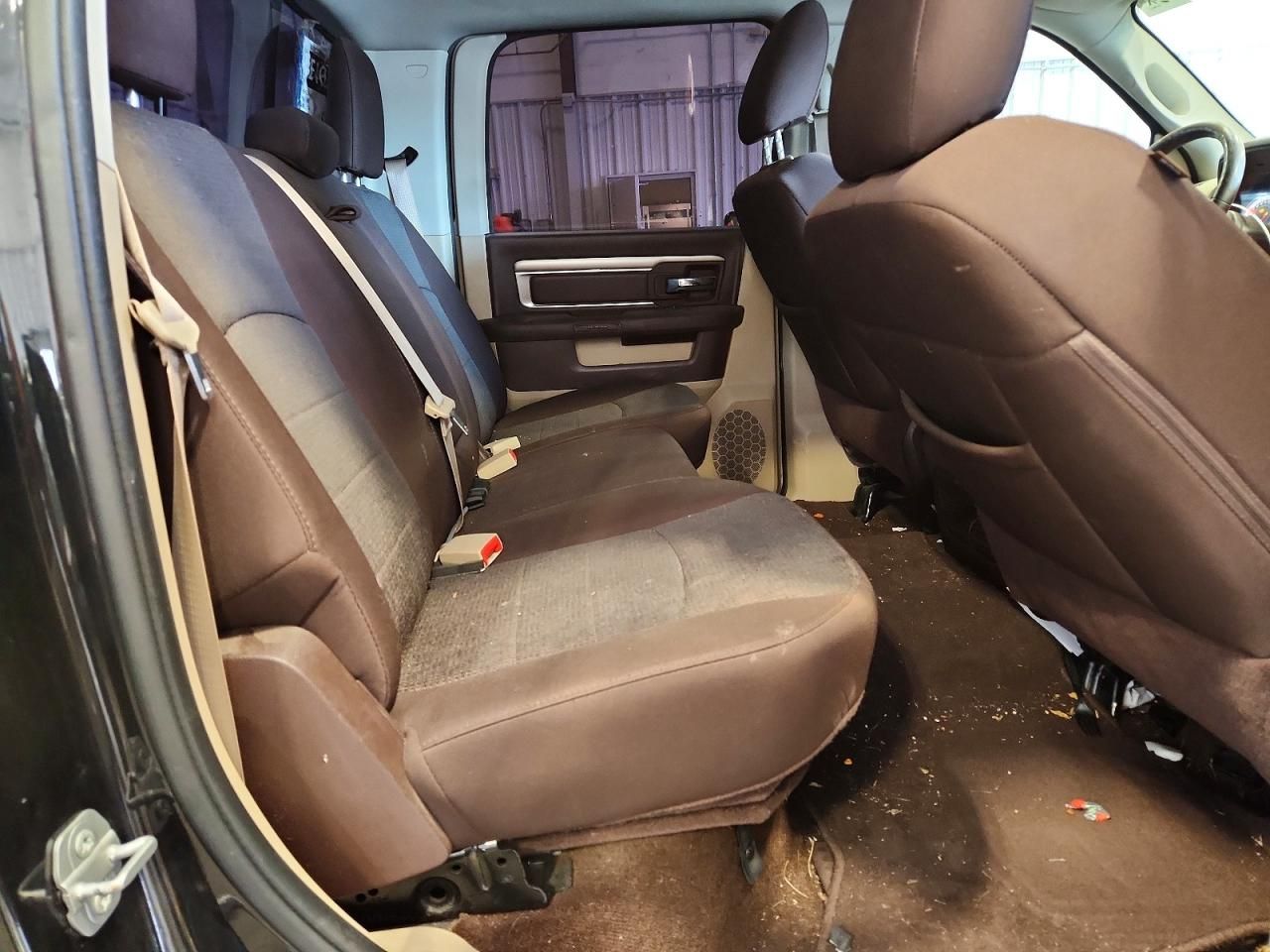 2016 Dodge Ram 1500 slt