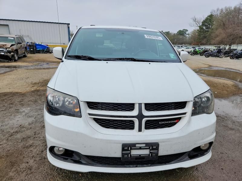 2016 Dodge Grand Caravan R/T