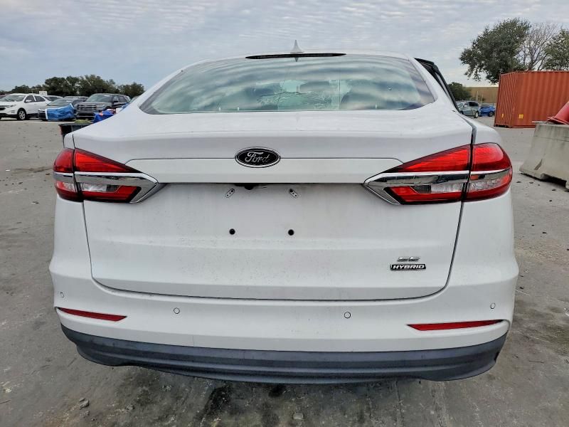 2020 Ford Fusion se