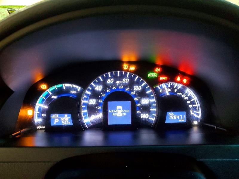 2014 Toyota Camry Hybrid