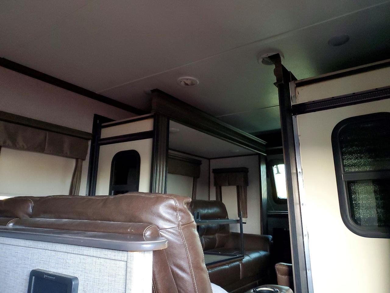 2019 Trailers Alpine FIF 3700