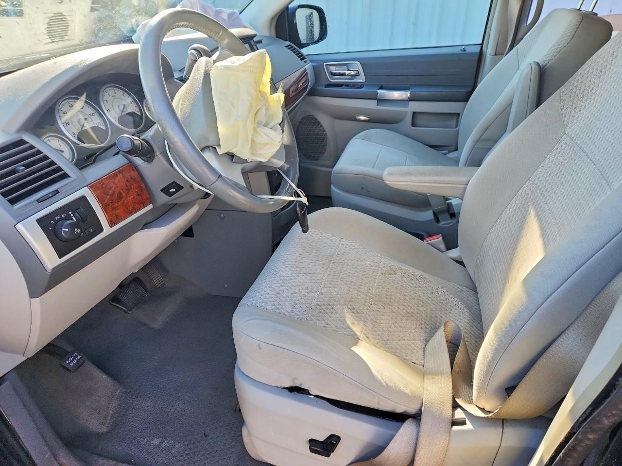 2008 Chrysler Town & Country Touring