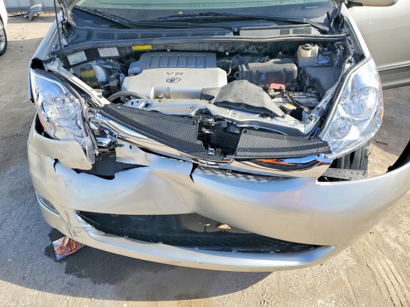 2007 Toyota Sienna xle Limited 7-passenger