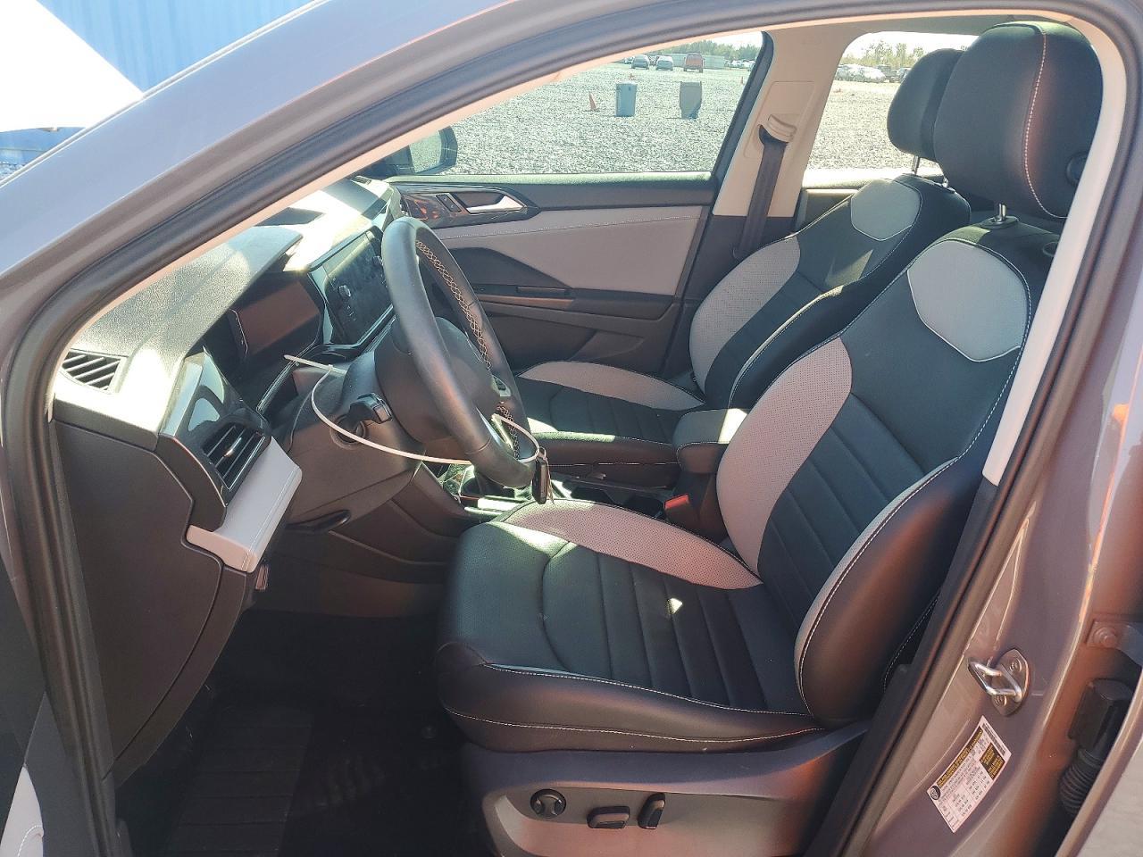 2023 Volkswagen Taos sel