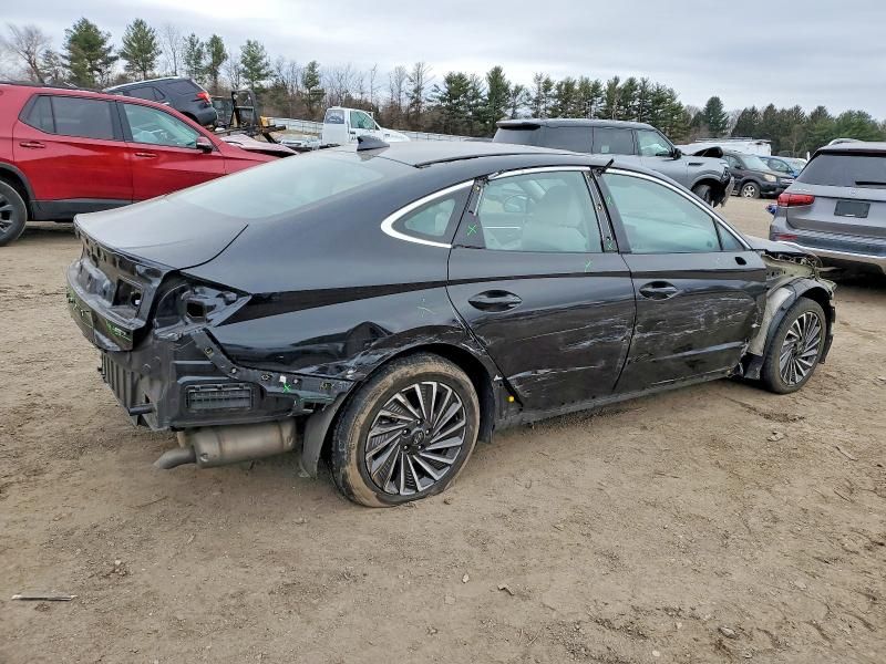 2025 Hyundai Sonata Hybrid