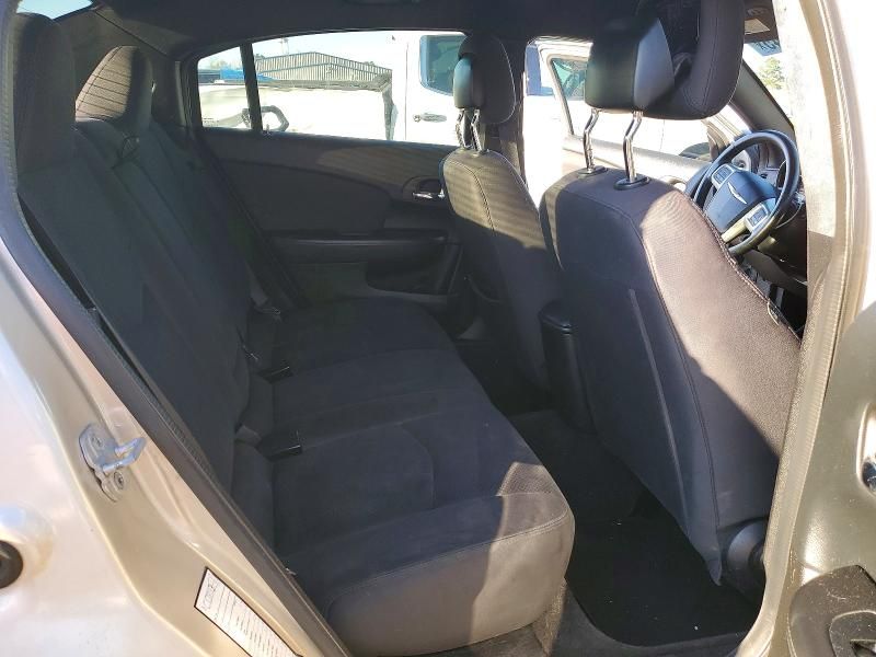 2013 Chrysler 200 Touring