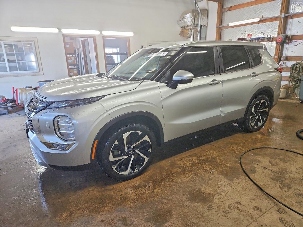 2022 Mitsubishi Outlander se