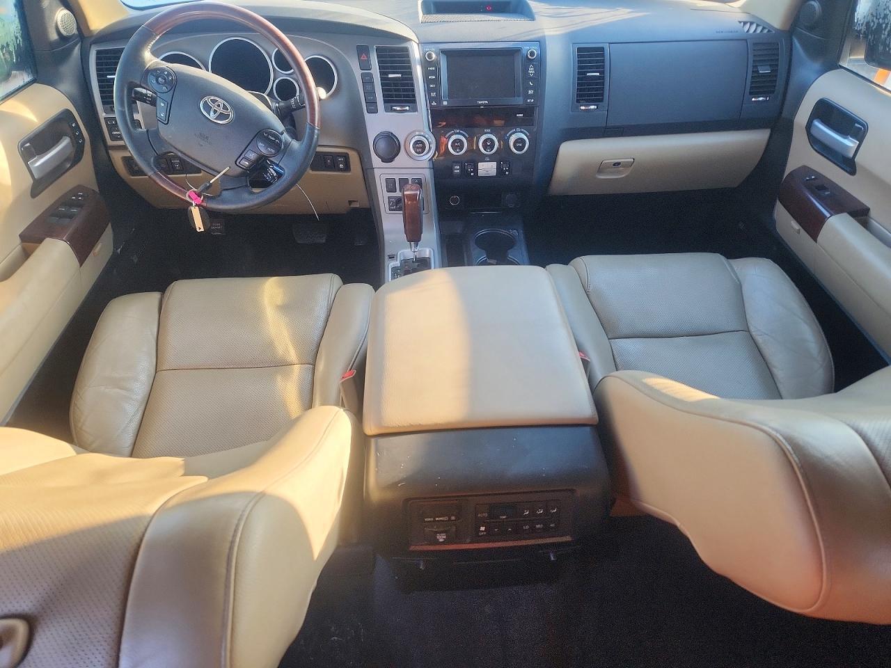 2013 Toyota Sequoia Platinum