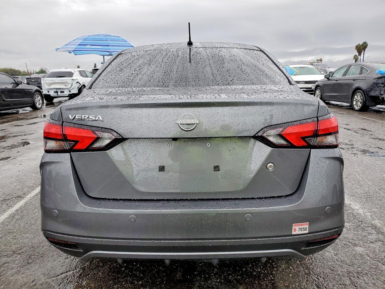 2025 Nissan Versa s