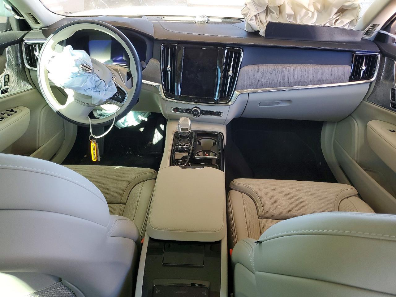 2025 Volvo S90 Ultra