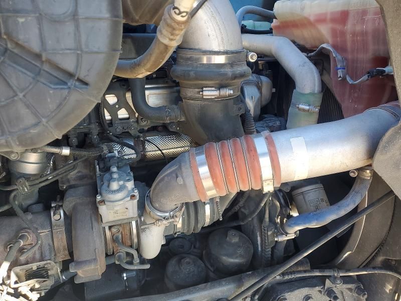 2019 Kenworth T680 Semi Truck