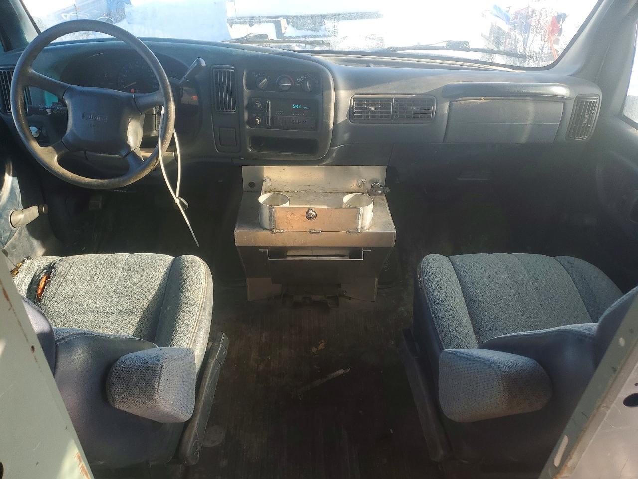 1999 GMC Savana G3500