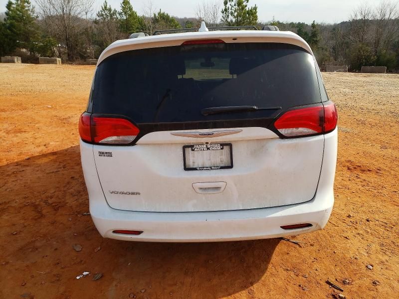 2020 Chrysler Voyager lxi