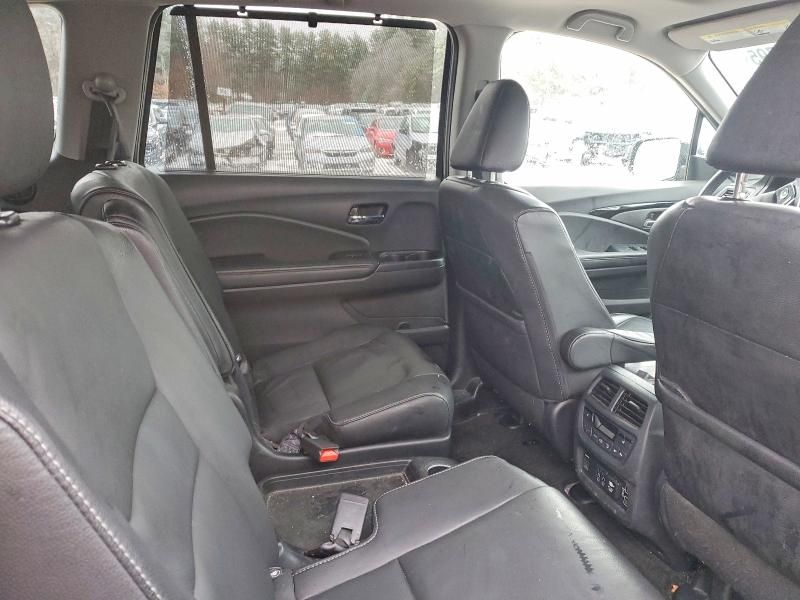 2022 Honda Pilot Touring