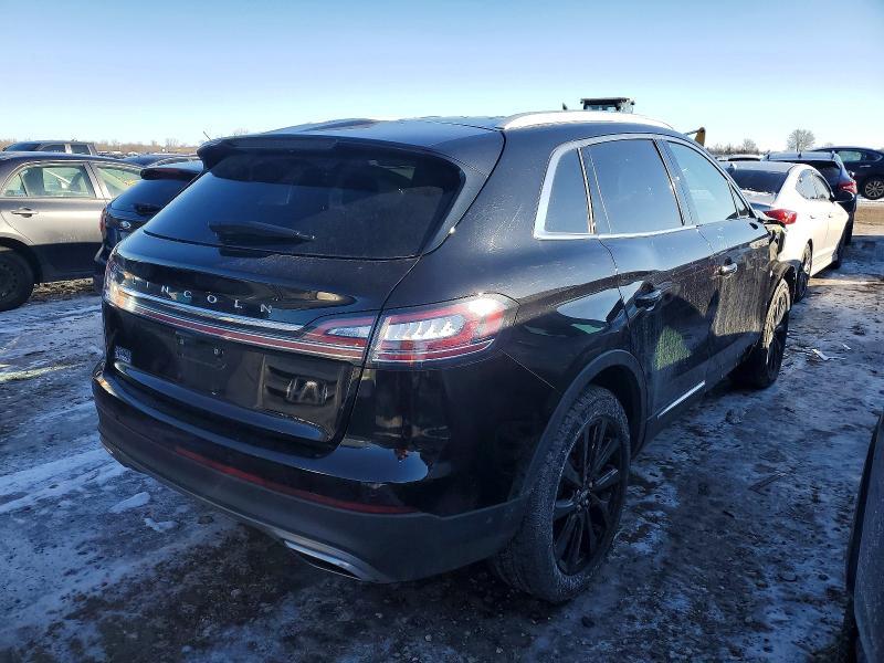 2021 Lincoln Nautilus Reserve