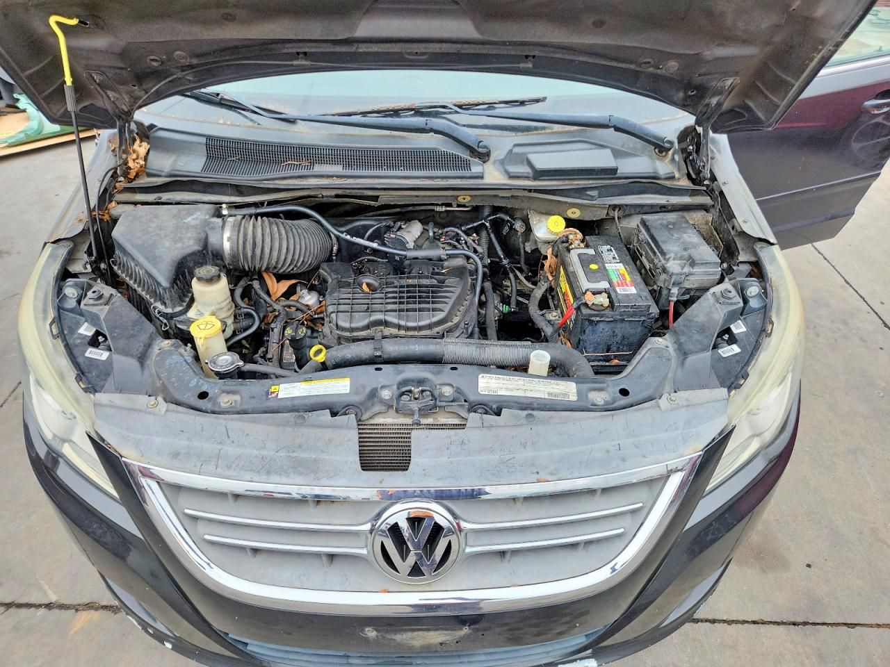 2011 Volkswagen Routan se