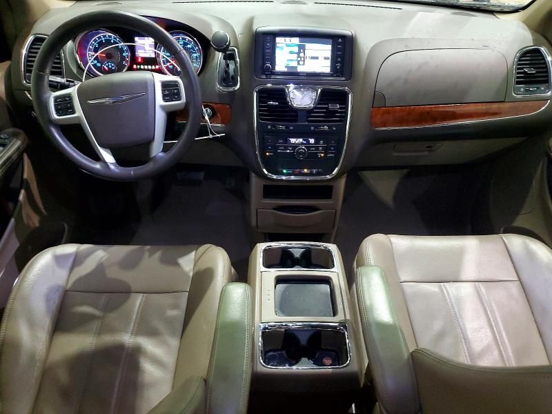2014 Chrysler Town & Country Touring
