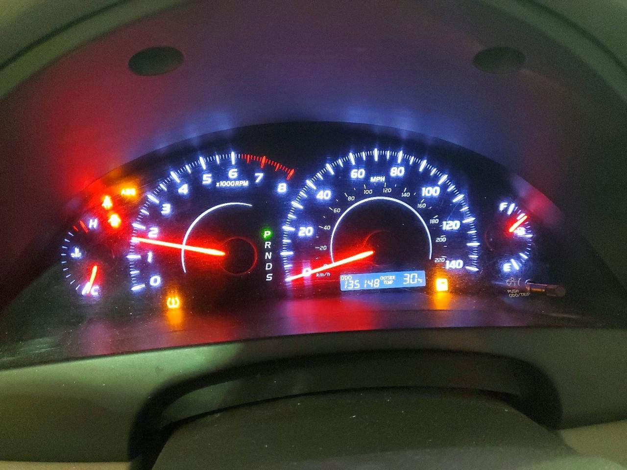 2010 Toyota Camry le a