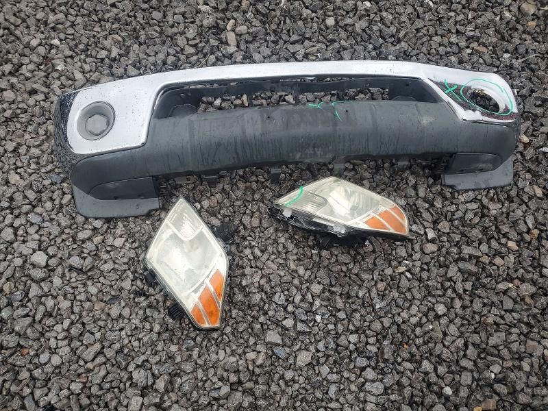 2010 Nissan Frontier King cab se