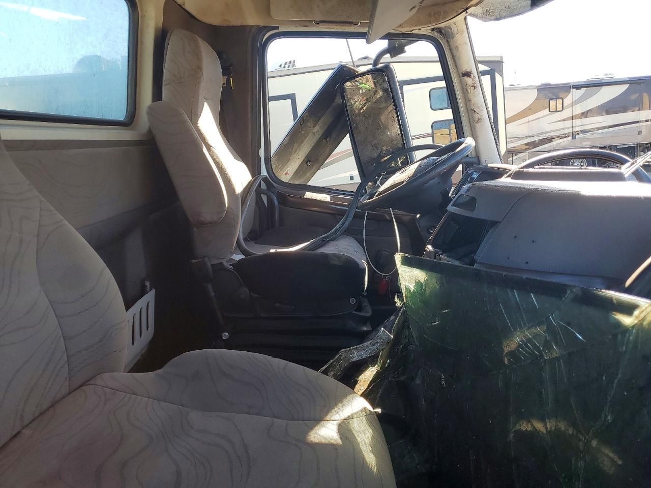 2018 Volvo VNL Semi Truck