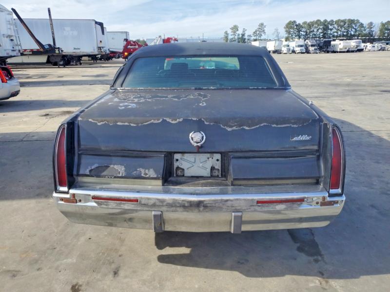 1995 Cadillac Fleetwood Base