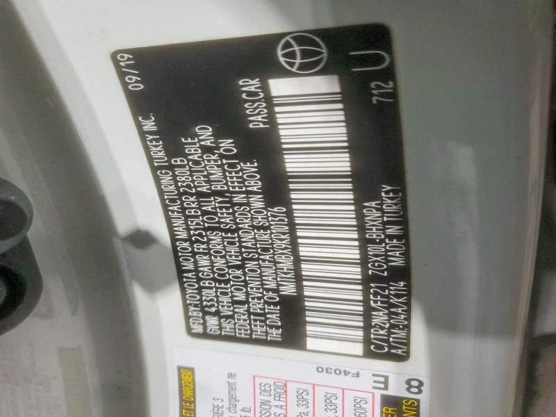 2019 Toyota C-hr xle