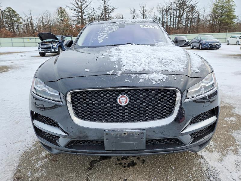 2018 Jaguar F-pace Prestige