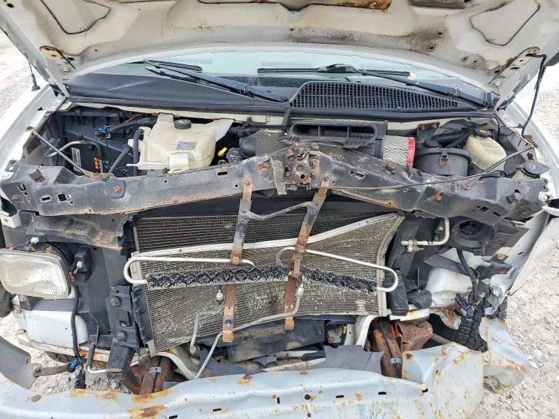 2015 Chevrolet Express 2500 Delivery van