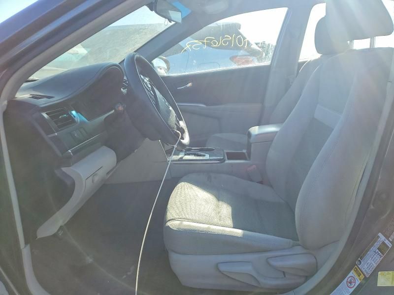 2014 Toyota Camry Hybrid