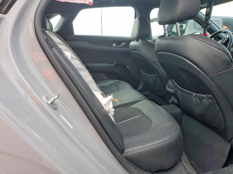 2021 KIA K5 gt Line