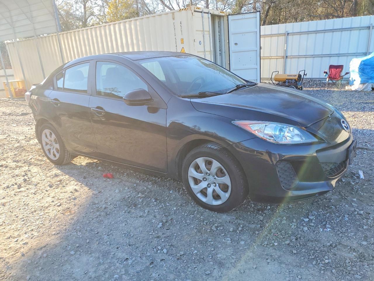 2013 Mazda 3 I