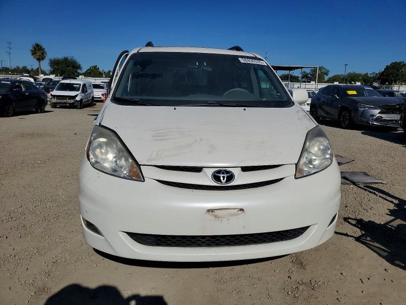 2009 Toyota Sienna xle