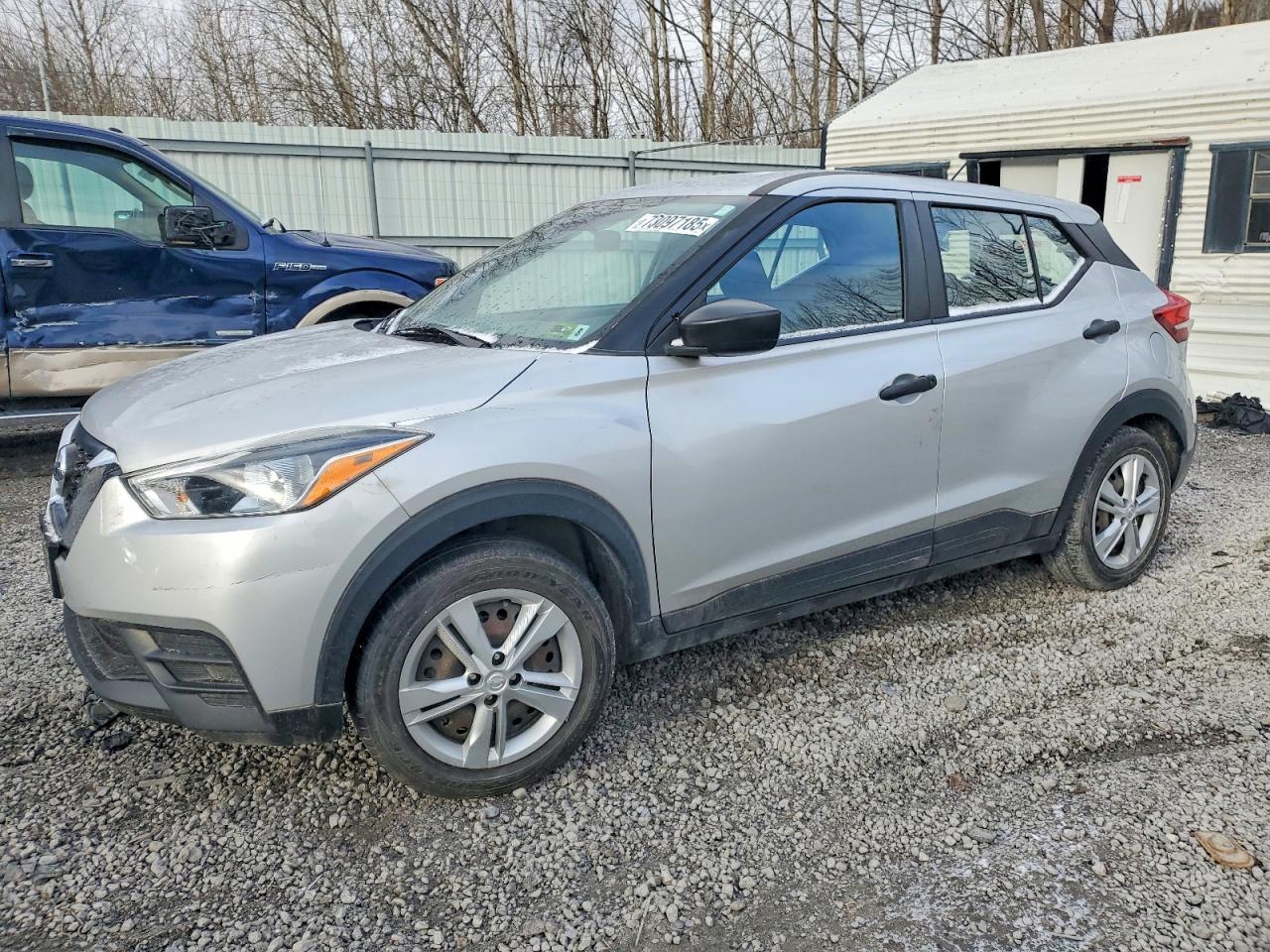 2020 Nissan Kicks s