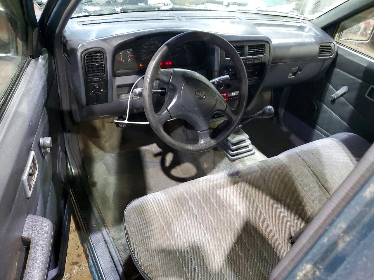 1995 Nissan Truck Base