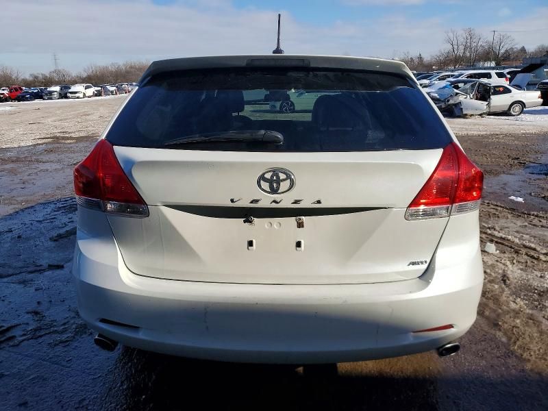 2010 Toyota Venza awd V6